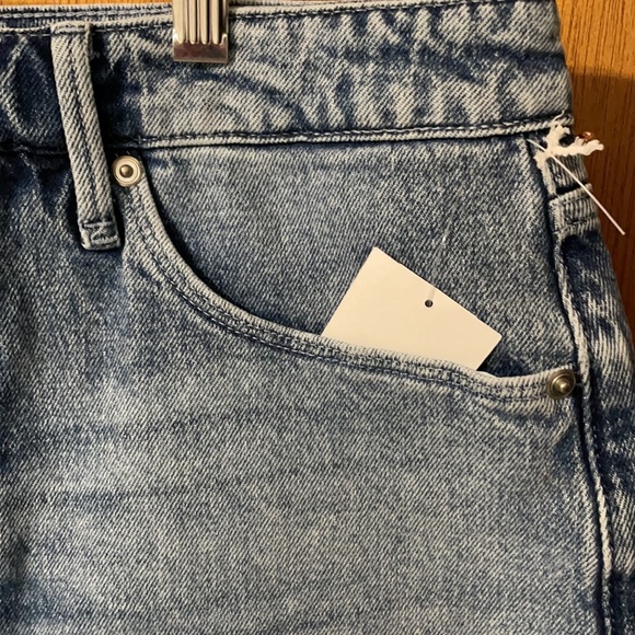 ⭐️SALE⭐️ Good American Denim Mini Skirt - Picture 10 of 10